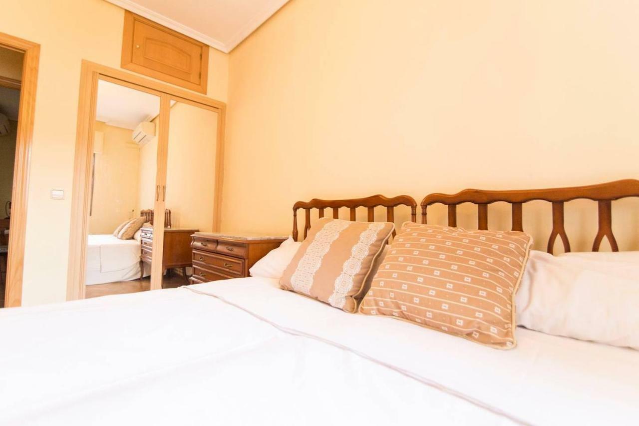 Home & Private Terrace Wifi + Aircon Madrid Dış mekan fotoğraf