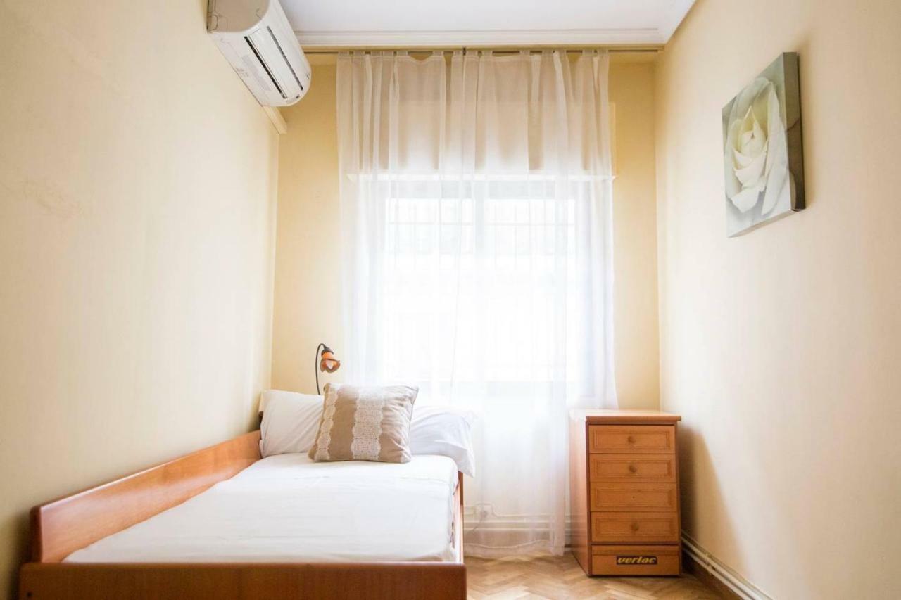 Home & Private Terrace Wifi + Aircon Madrid Dış mekan fotoğraf